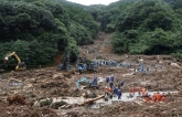 Cảnh đổ nát tại Nhật Bản sau thảm họa mưa lũ khiến 50 người chết