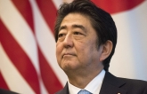 Chánh văn phòng Nội các cho biết Thủ tướng Abe không gặp vấn đề về sức khoẻ sau tin đồn nôn ra máu