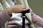 Xúc động trước bức thư của một cụ bà ở viện dưỡng lão: Đừng bao giờ quên hai chữ “gia đình” ngay cả khi về già