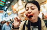 Cô gái Việt gây ngỡ ngàng khi kể về công việc kỳ lạ ở Nhật Bản: Chỉ ăn cũng 'hái ra tiền', kiếm 4 triệu/ngày