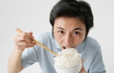 Sốc – Nhiều người Nhật thiệt mạng chỉ vì…ăn cơm