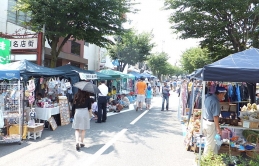 Chợ trời – Flea Market ở Nhật