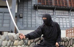 Nhật Bản: Ninja được trả lương hơn 100 triệu/ tháng nhưng “vẫn ế” người làm