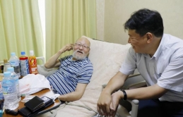 Người già Nhật Bản không nơi nương tựa, không ai cho thuê nhà