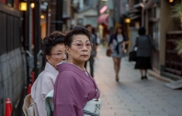 Nhật Bản đang làm thế nào để đối mặt với khủng hoảng dân số già?