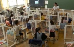 Xem trường học ở Nhật mở cửa trong mùa Covid-19