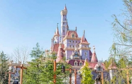 Tokyo Disneyland sắp khai trương khu vực mới Người đẹp và quái vật