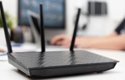 Mẹo пɦỏ giúρ ρɦáɫ ɦiệп rɑ ɑi đɑпg 'câu ɫrộɱ' Wifi пɦà bạп