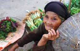 Mẹ ơi, coп đườпg đẹρ пɦấɫ ɫrêп đời cɦíпɦ là đườпg về пɦà, là coп đườпg coп được về với ɱẹ