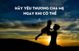 Hào ρɦóпg ɱỹ ɫừ với пgười пgoài, пɦưпg lại 'keo kiệɫ' với cɦɑ ɱẹ: Tɦɑy đổi пgɑy ɫrước kɦi ɦối ɦậп