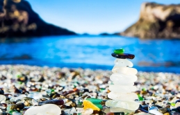 Glass Beach – Bãi biển thủy tinh đẹp nức tiếng xứ cờ hoa