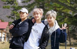 SM lên tiếng ra sao về 3 thành viên EXO kiện đòi rời công ty