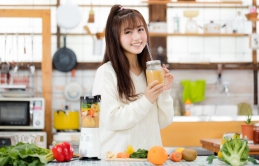 Cư dân mạng Nhật Bản ném đá nhiều hơn ủng hộ “tiêu chuẩn” trọng lượng Cinderella của phụ nữ