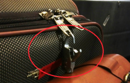 Lật tẩy chiêu trò “chôm” hành lý ở sân bay Việt Nam và cách phòng tránh.