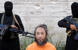 Nhà báo Nhật Bản bị phiến quân Syria bắt giữ từ năm 2015 cầu cứu qua video