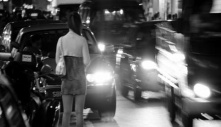 Nghề đứng đường ở Mỹ như thế nào?