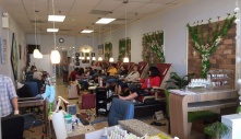 Sự thật đau lòng sau đồng tiền Việt kiều gửi về: Tỷ phú hay vỡ nợ, đều vì NAIL