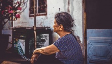 “Khi thức dậy, không thấy tôi, mình đừng khóc!” – câu chuyện xúc động về tình già