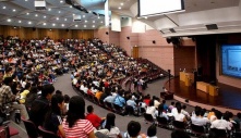 Một kiểu du học đang được nhiều bạn trẻ lựa chọn: Thành tích học tập THPT không cần quá cao, dễ đi mà về nước lại có việc làm ngon nghẻ