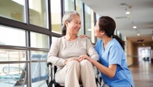 Có nên bán hết tất cả để vào viện dưỡng lão haγ không khi mà có con trai như không