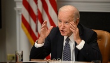 Ông Biden nêu lợi thế của tuổi cao khi tranh cử