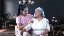 Tranh cãi việc tuyển “hầu gái” lương 470 triệu đồng/tháng ở Trung Quốc
