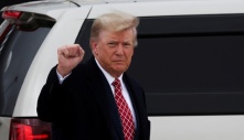 Luật 'sinh ở Mỹ là công dân Mỹ' mà ông Trump muốn xóa bỏ là như thế nào ?
