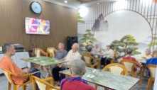 Cuộc chiến tâm lý đưa cha mẹ vào viện dưỡng lão