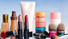 Chỉ Việt Kiều mới hiểu: Mua giúp hàng chính hãng nhưng lại mang tiếng mua đắt hơn so với siêu thị ở Việt Nam