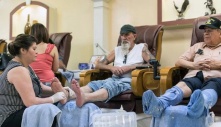 Tâm sự Việt Kiều Mỹ về nghề Nail: “Tiền kiếm dễ nhưng nước mắt chảy ngược vào trong, đánh đổi sức khỏe để mưu sinh trên đất khách“