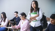 Du học Anh và Mỹ: Bằng thạc sĩ tại nước nào tốt hơn?