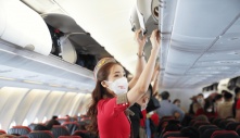 Vì sao tiếp viên không về nhà sau khi hạ cánh?