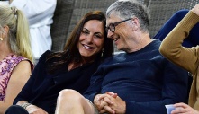 Bill Gates đưa bạn gái mới đến 'trại hè tỷ phú'