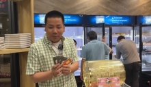 Khoa Pug gây tranh cãi với cách làm dịch vụ kiểu: “Bán 1 tháng, đóng cửa 3 ngày đi chơi cho khỏe. Nếu chưa thấy khỏe, đóng luôn 1 tháng”