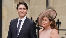 Vợ chồng Thủ tướng Canada ly thân