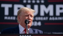 Tập đoàn Trump bị rút giấy phép kinh doanh ở New York