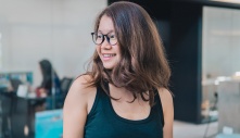 Giáo sư Mỹ tìm lại mẹ ruột cho hai con gốc Việt