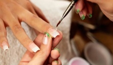 Làm Nail một ngày kiếm được $1,000 có thật hay không?