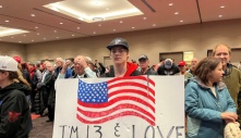 Thanh niên Mỹ tin ông Trump là 'người giải cứu nền kinh tế'