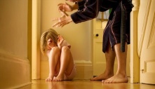 Từ khi con nhỏ, tôi đã hận cha mẹ ruột của mình