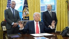 Ông Trump đề xuất cấp 'thẻ vàng' trị giá 5 triệu đô la cho người nước ngoài muốn nhập cư Mỹ thay cho EB5