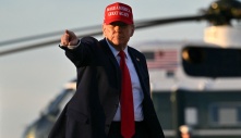 Ông Trump mời nông dân 'mất đất' ở Nam Phi tới Mỹ định cư
