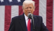 Ông Trump: 'Chính sách của tôi sẽ không bao giờ thay đổi'