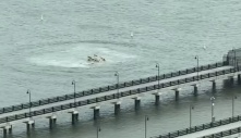 Mỹ: Máy bay trực thăng rơi thẳng xuống sông ở New York khiến tất cả thiệt mạng, một nửa là trẻ em