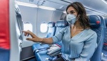 Phép lịch sự phải biết khi đi máy bay