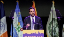 Tân Thị trưởng New York 'tuyên chiến' với ông Trump