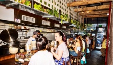 Đến Mỹ với 100 USD, cô gái Việt sở hữu 3 nhà hàng ngon bậc nhất New York