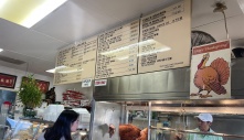 Cư dân Little Saigon ‘thắt lưng buộc bụng’ đi mua sắm Lễ Tạ Ơn