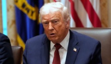 Ông Trump: 'Châu Âu suy tàn, yếu đuối'