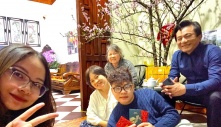 Tết nhắc nhở người trẻ 'trước khi bước ra thế giới rộng lớn, hãy học cách quay về'